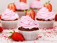 Cake-Masters Fluffy Icing Cream Strawberry 450g