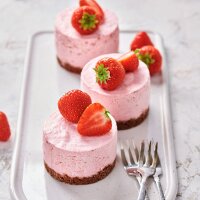 FunCakes Mix für Sahnestand Erdbeere 150 g